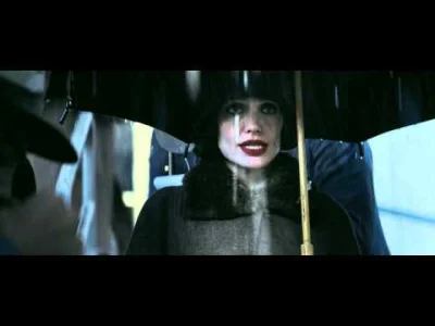 Nutaharion - @Cukrzyk2000: Angelina Jolie w filmie "Oszukana".
Zdecydowanie polecam.