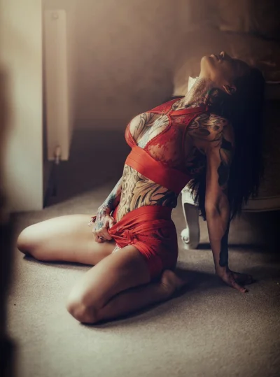 Lookazz - #ladnapani #brunetki #suicidegirls #tatuaze #tatuazboners #tattoo #tattoobo...