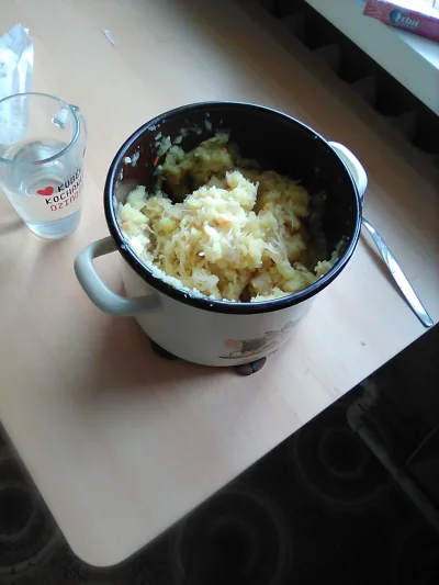 anonymous_derp - Dzisiejsze śniadanie: Gotowane ziemniaki, gotowany filet kurczęcy, k...