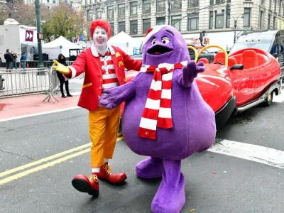 czlowiekzlisciemnaglowie - Czy McDonald's kiedykolwiek używał w PL maskotki "grimace"...