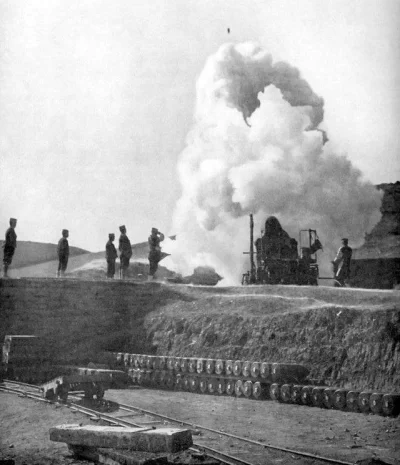 FrankJUnderwood - Japońscy żołnierze ostrzeliwują rosyjskie pozycje w okolicach Port ...