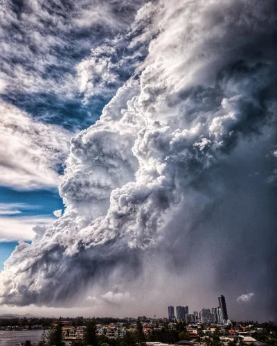 NoMercYYY - Zdjęcie wykonane na kilka chwil przed burzą

Queensland, Australia

#...
