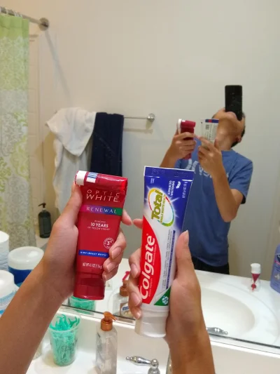 trzeci - Ej Mirki, która pasta do zębów jest lepsza?
#stomatologia #pytanie