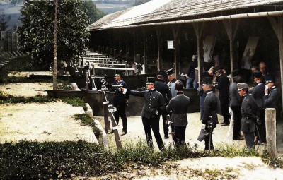 FrankJUnderwood - Oficerowie armii Austro-Węgierskiej ćwiczą strzelanie z pistoletów ...