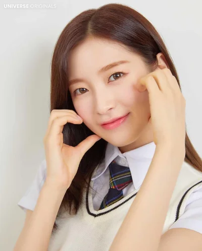 XKHYCCB2dX - #arin #ohmygirl 
#koreanka