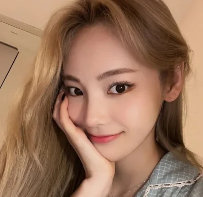 M.....m - #jinsoul #loona #koreanka #azjatki