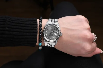 saszka-bc - @moll: może tak wyglądają, to damskie zegarki.