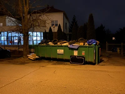 PanMaglev - Widzieliście kiedyś większy kontener na śmieci.