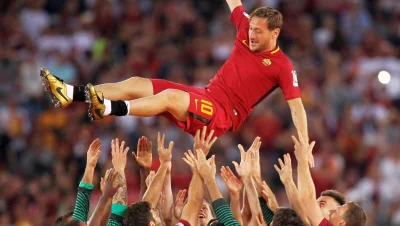 h.....a - Francesco Totti. 
Od początku do końca w AS Roma (｡◕‿‿◕｡) Do tego mistrz ś...