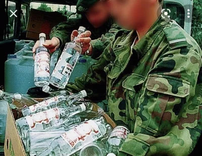 suqmadiq2ama - @ArnoldZboczek: żołnierze nie piją, to do mycia broni