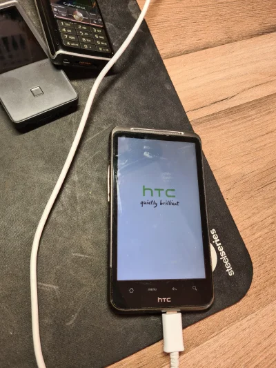 Ar_0 - A taką firmę jak HTC ktoś jeszcze pamięta?
