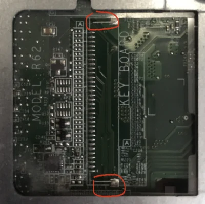 login_89 - #komputery #elektronika 

Pytanie brzmi:
Czy te zaznaczone piny to jest co...