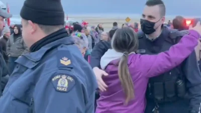 covid_duck - Tutaj trochę inny obraz protestujących niż w kanadyjskim TVPiS ;) 

 CAN...