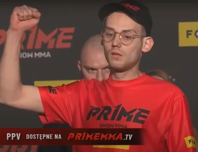 gwyn13 - Ten koleś podchodzi i klepie twoją dziewczyne w dupe, co robisz?
#primemma