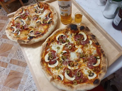 gizmodo - #pizza #pijzwykopem
Jeszcze ciepłe, można brać ;) Wasze zdrowie!
