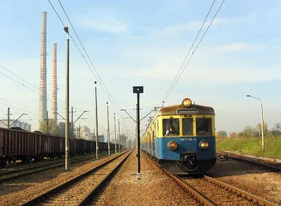 DerMirker - Kibel EN57 na stacji Kraków Prefabet #krakow #pociagiboners #czyzyny