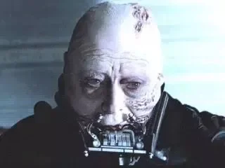 baronio - @sprawdzajacy: troche mi przypomina Dartha Vadera bez helmu (koncowka "Powr...