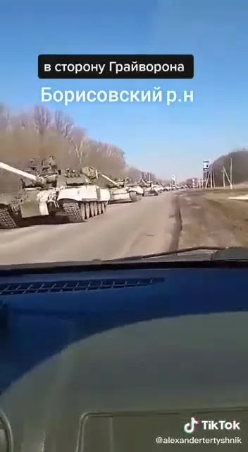 obserwator_ww3 - Konwój czołgów T-80U, na czele rzadki T-80UD z COEP Shtora-1. Wieś B...