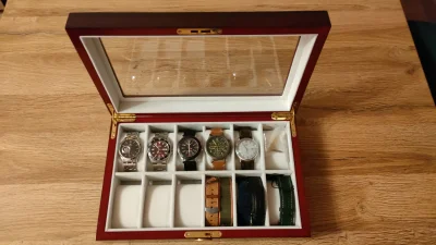 gp1600 - Dorzucę jeszcze zdjęcie pudełka w którym trzymam swoje zegarki, bo jest bard...
