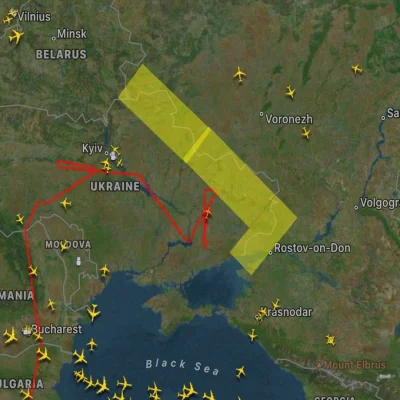 delvian - Rosjanie zamknęli zaznaczoną poniżej przestrzeń powietrzna dla lotów cywiln...