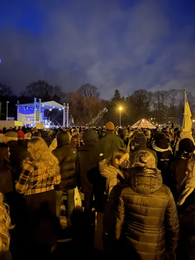 AvantaR - Wczoraj w Rydze stała niewielka grupa protestujących pod ambasadą agresora....