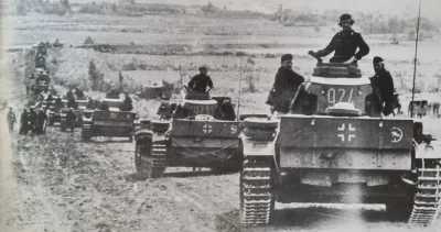 royal_flush - Oznaczenia taktyczne Panzer-Regiment 24 latem 1942 r.

Wydawać by się...