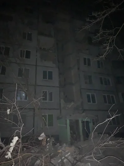 obserwator_ww3 - Uszkodzony został budynek mieszkalny przy ulicy Buczma w Charkowie.
...