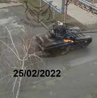 aldi7x - Strona wprowadza w błąd, trzecie zdjęcie, ten czołg nie był zniszczony, mimo...