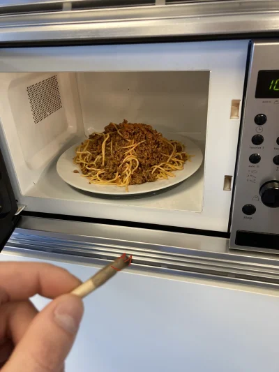 hobo999 - Spaghetti z wczoraj na śniadanko, mmm #jedzzwykopem #wykopjointclub