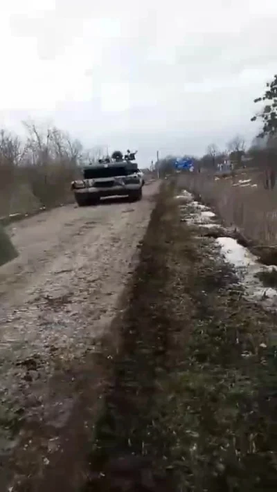 Piezoreki - Porzucone rosyjskie czołgi.

#ukraina