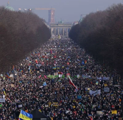 Krzysieek26 - Od rana na ulice Berlina wyszło ponad 500 tys. osób
#wojna #ukraina