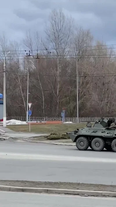 Piezoreki - Rosyjski transporter opancerzony z funkcją karawanu.
#ukraina