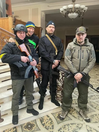 Kasoh32 - Bokser Ołeksandr Usyk dołączył do sił obrony terytorialnej!

#wojna #ukrain...