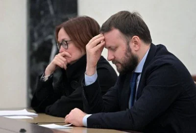 delvian - Minister Ekonomi i prezes Centralnego Banku Rosji na spotkaniu u Putina w z...