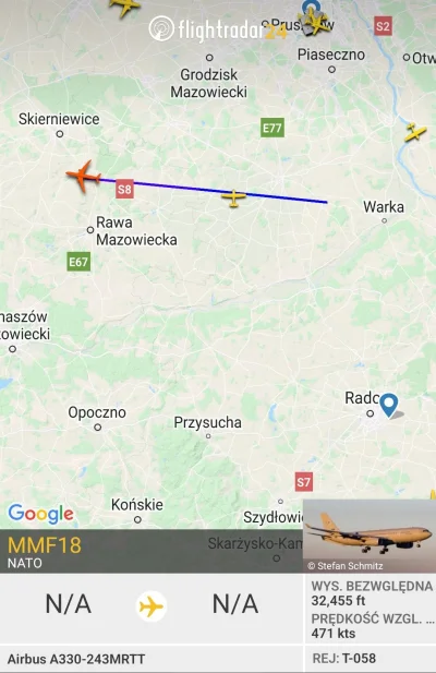 kombajnbizon - #flightradar24 Skąd on się nagle tu znalazł? Jakimś portalem się telep...