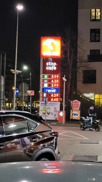 Boomerando - Widzieliscie już ceny benzyny na stacjach? Zdjęcie z 18.20 02.03.2022. O...
