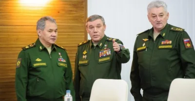unick - Zobaczcie jak wyglądają ci wszyscy ruscy generałowie. Podobną ekipę mógłbym z...
