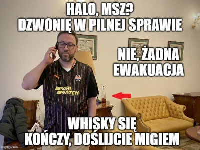 JPRW - Bartosz Cichocki, polski ambasador w Kijowie ciągle na posterunku. Szacunek.
...