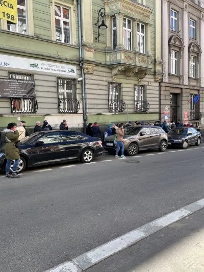 archates - @RandomizeUsr0: dwa dni temu w Wałbrzychu mnie ta kolejka rozłożyła na łop...