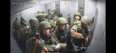 Papileo - Po co wchodzić po schodach, jak można wjechać windą. 


#ukraina #rosja ...