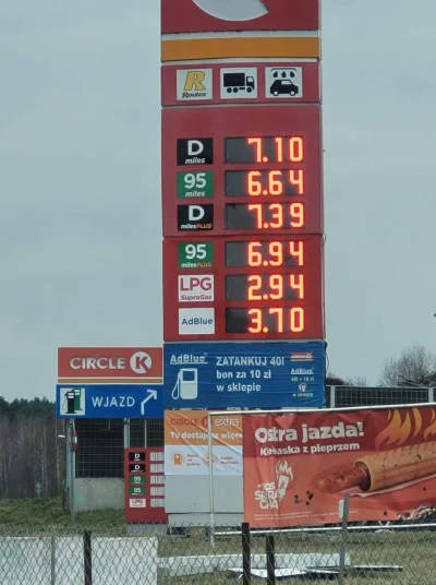 dorEk - #s17 #otwock #paliwo #circlek 
CircleK przy S17 zjazd na Otwock, fajnie się ...