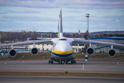 pavulon78 - A taki gość wpadł dziś do Gdańska. 
Antonov An124

#samoloty #ukraina