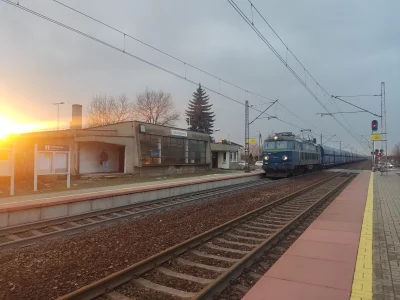 sylwke3100 - Przystanek Goczałkowice i skład podążający w stronę stacji Czechowice-Dz...