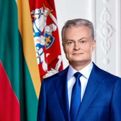 chigcht - @weakra: @LewCyzud: Prezydenta Litwy poznać (－‸ლ)
https://pl.wikipedia.org...