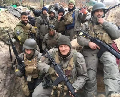 Jrv20 - Ukraińska armia ma tyle many, że zespawnowali sobie Thanosa/Silver Surfera, m...