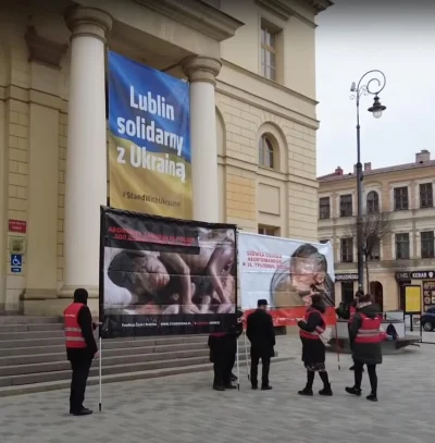 spunky - Oglądam jego inne wideo, a tam...