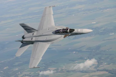 Matril - @xiv7: F-18 Super Hornet, moim zdaniem to nad samolot.