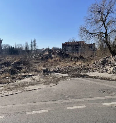 Tercja1948 - Właśnie wracam z trasy, widoki są okropne. Budynki całkowicie zrujnowane...