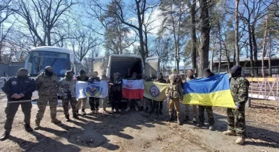 B.....s - Grupa zadaniowa Archer walczy na Ukrainie (｡◕‿‿◕｡) 
Dla tych co nie wiedza;...