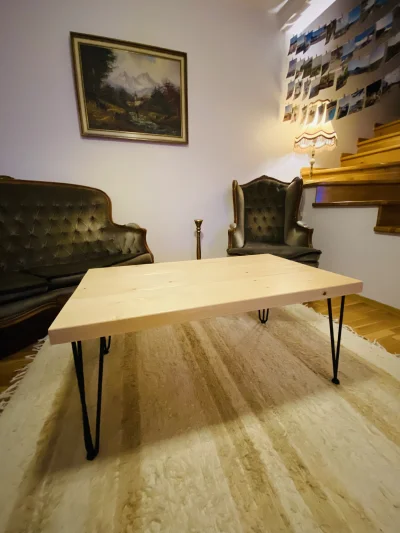 karliTToO - Kolejny stolik zrobiony 

#tworczoscwlasna #drewno #zrobtosam #dyi